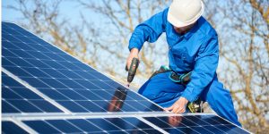 Installation Maintenance Panneaux Solaires Photovoltaïques à Dommiers